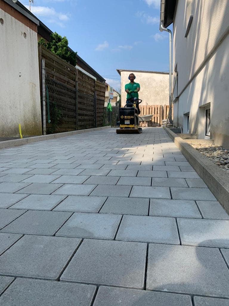 Treppe & Wegeführung